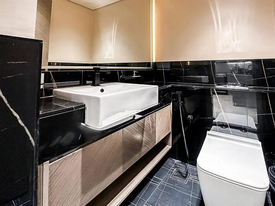 Trophy Amazing Burj Khalifa Views From This Stylish Condo Dubaï Appartement