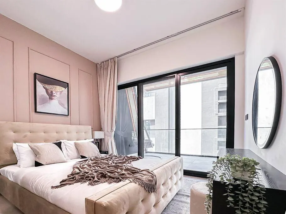 Trophy Amazing Burj Khalifa Views From This Stylish Condo Dubai Apartment