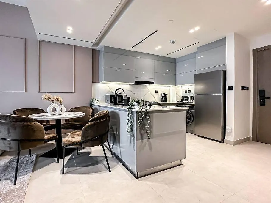 Apartment Trophy Amazing Burj Khalifa Views From This Stylish Condo Dubai