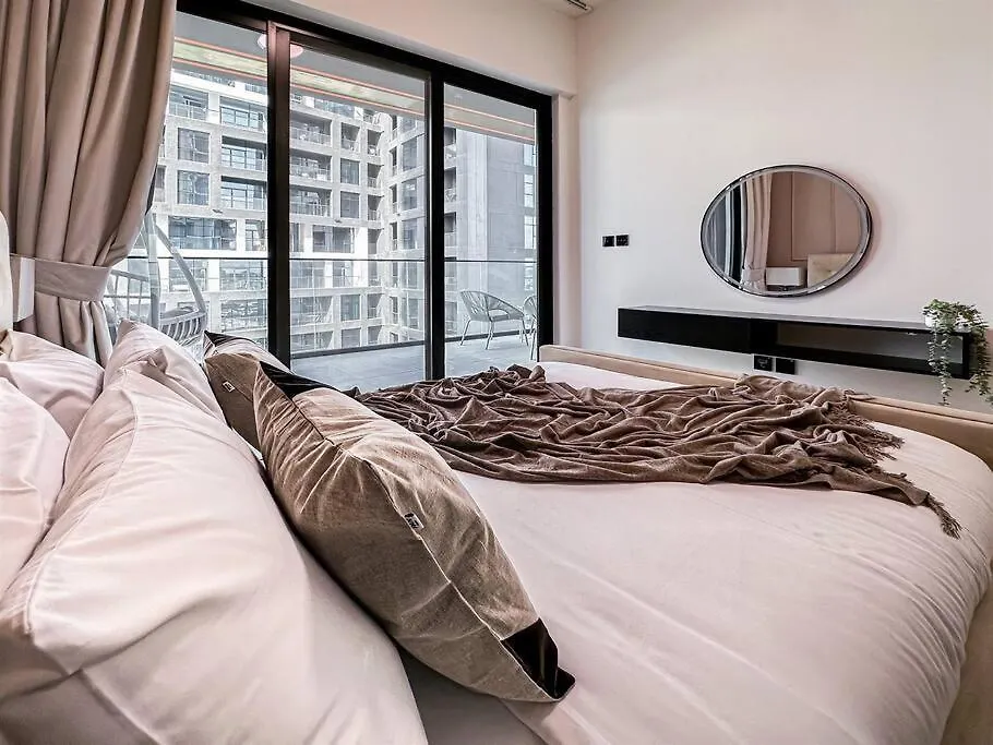 Trophy Amazing Burj Khalifa Views From This Stylish Condo Dubai