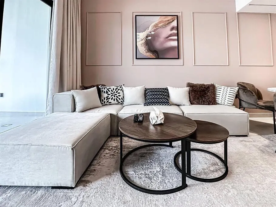 Trophy Amazing Burj Khalifa Views From This Stylish Condo Dubai